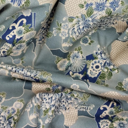 Grey cotton fabric with fans and chrysanthemum patterns (5m x 108cm)