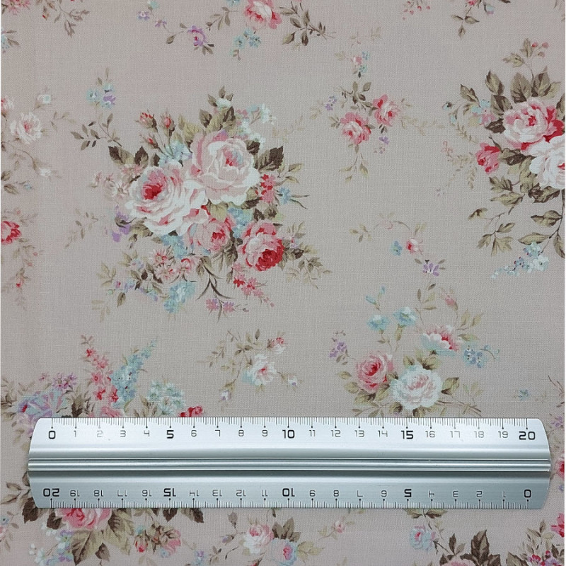 Cotton old pink fabric with romantic roses patterns (110cm)