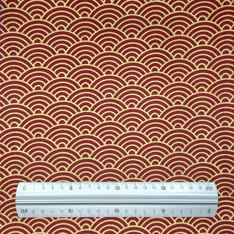 Dark red Japanese cotton fabric with large waves patterns (110cm)